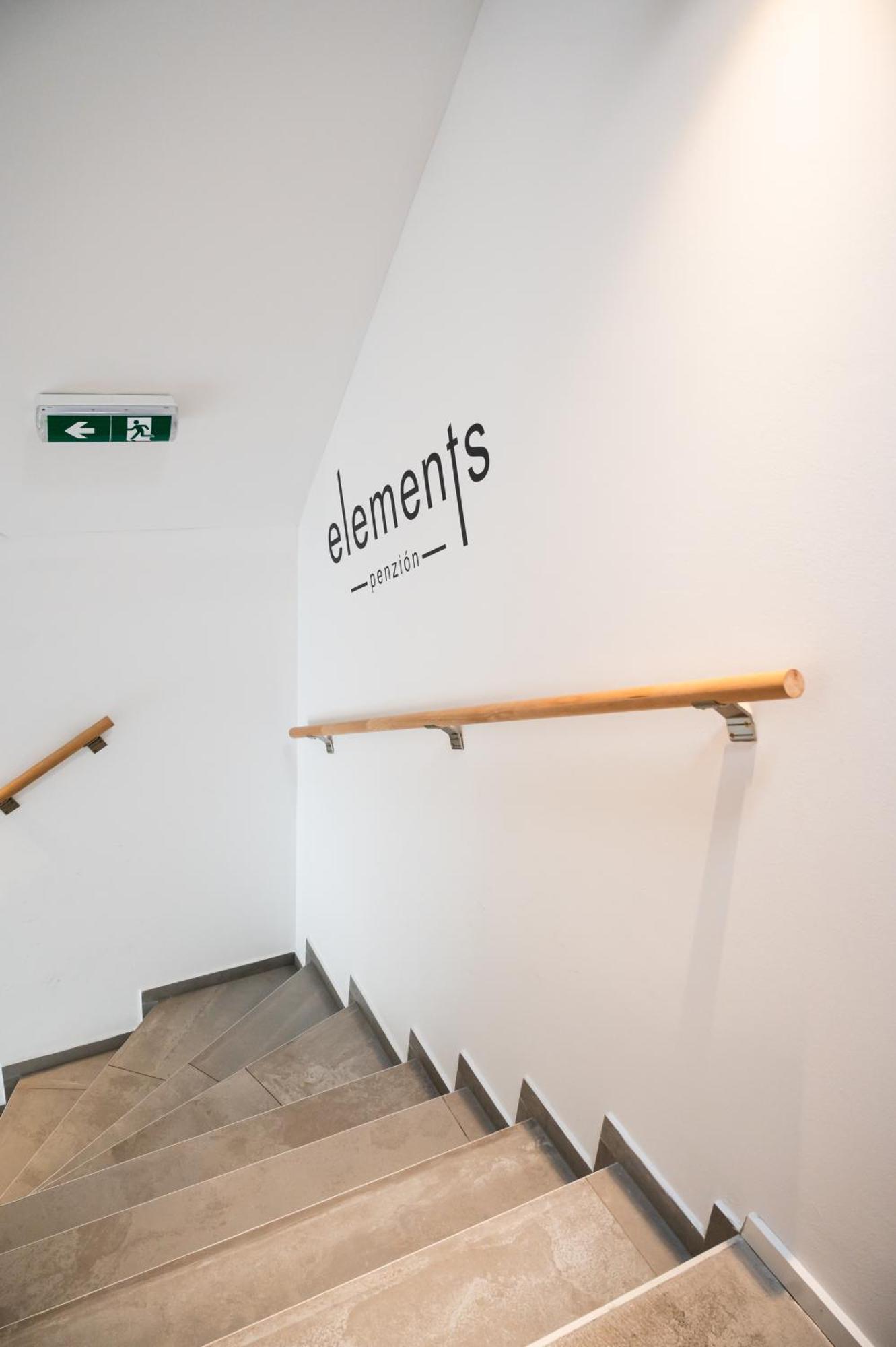 Penzion Elements Трнава Екстериор снимка